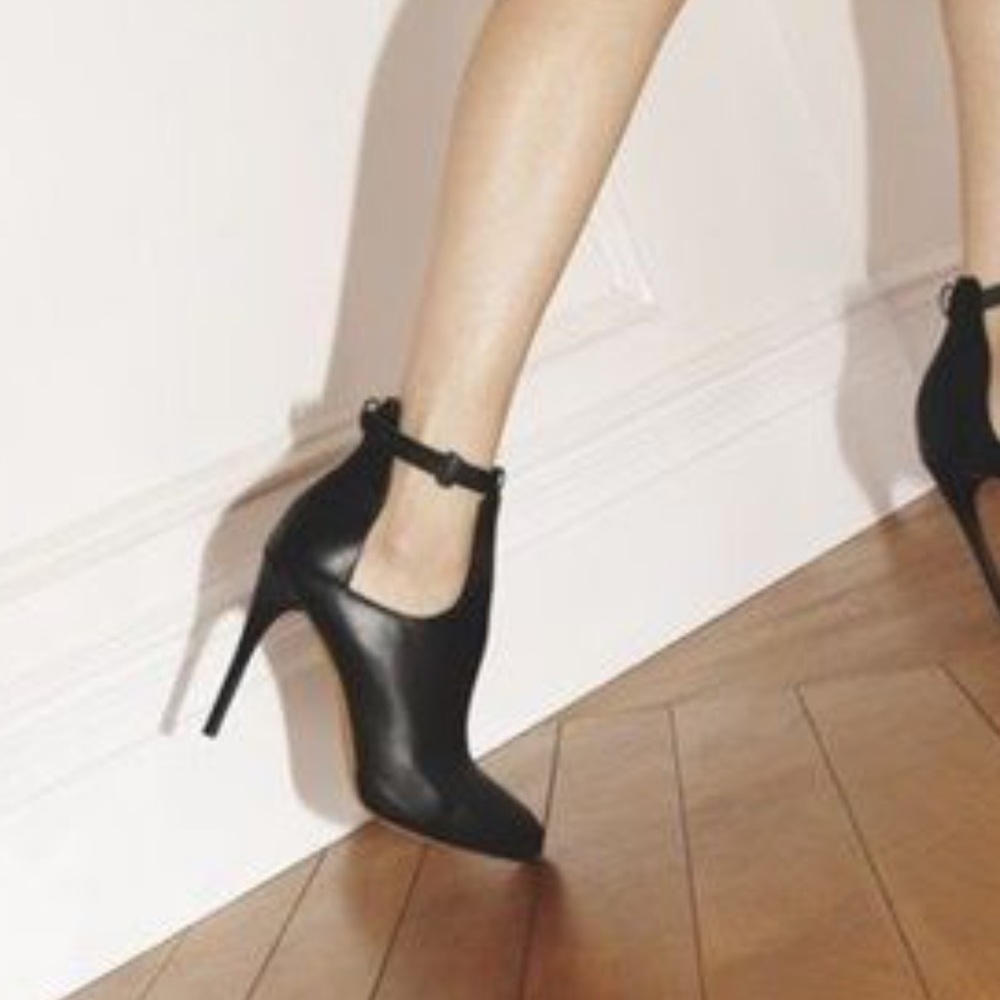 Vince Sonia Cutout Booties